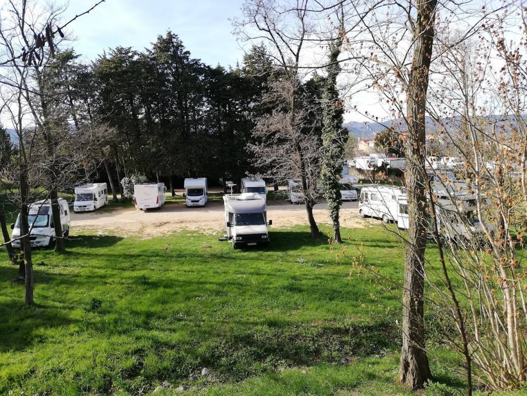 Stellplatz Montélimar — Karavan Sitesi in Montélimar