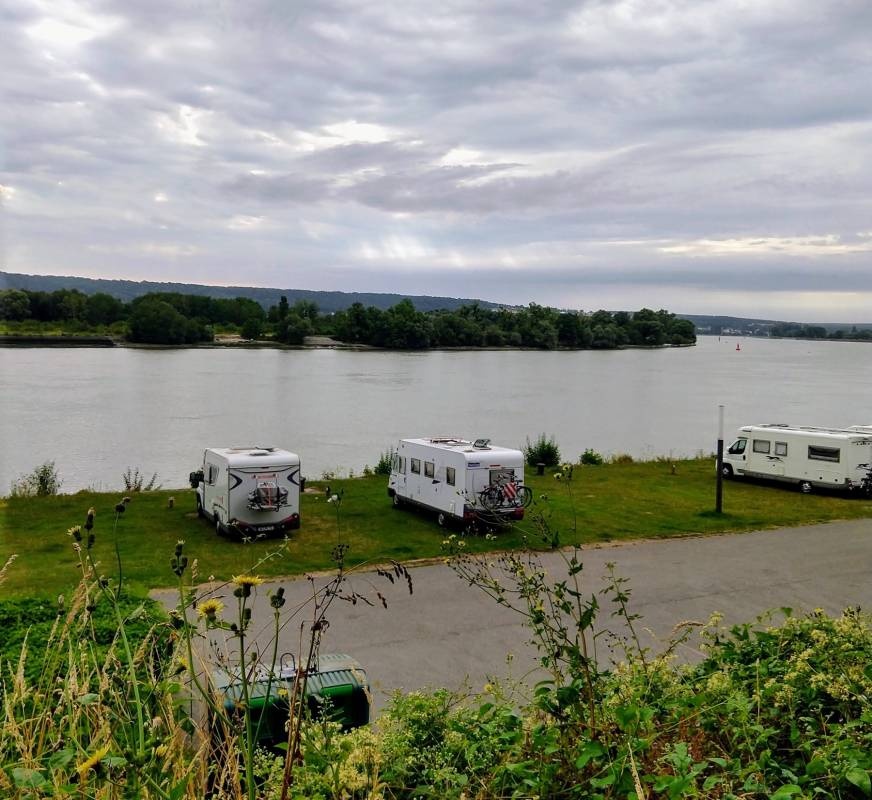 Stellplatz La Mailleraye sur Seine — Stellplatz in Arelaune-en-Seine