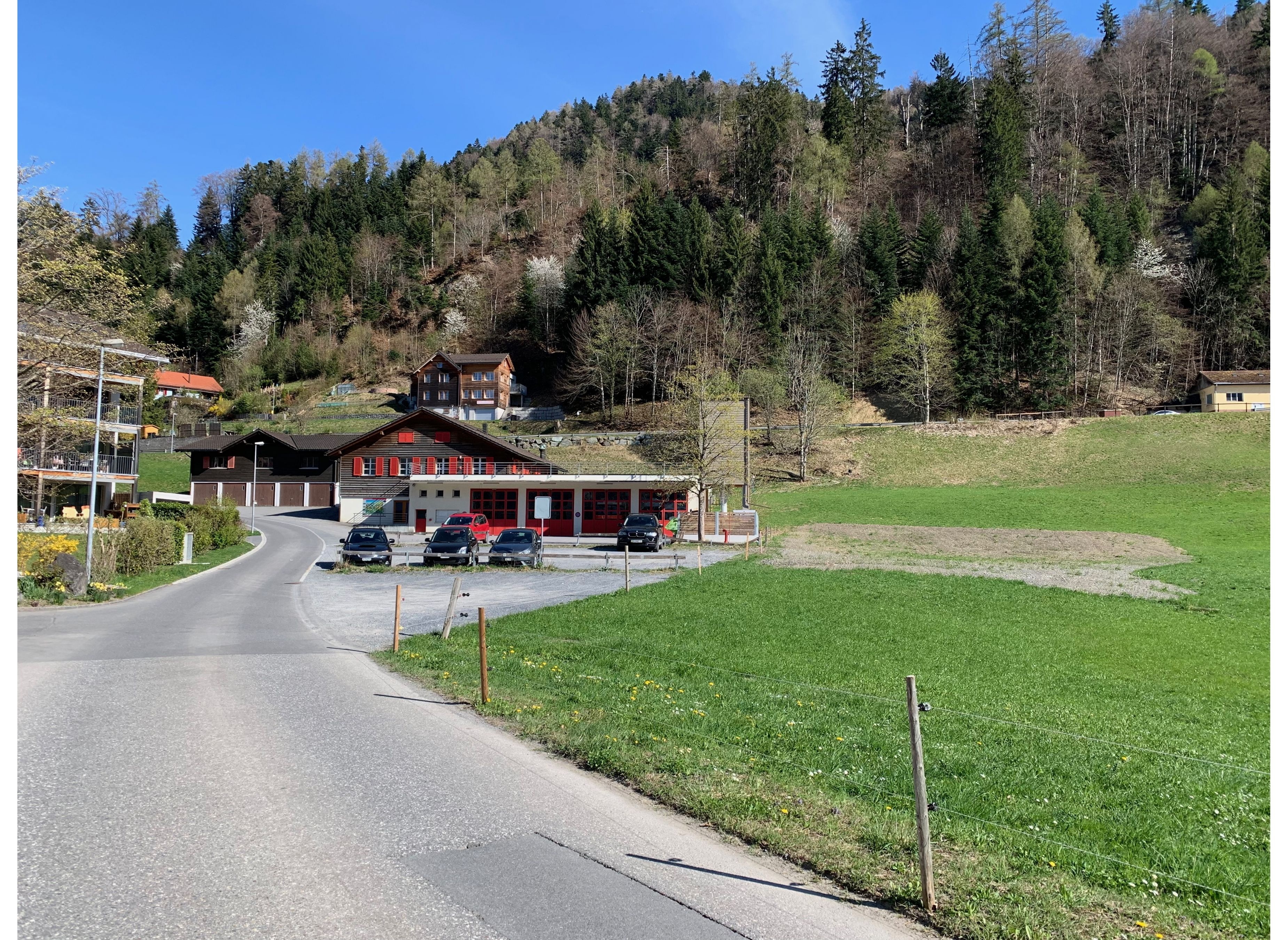 Feuerwehrdepot Pfäfers — Bobilplass in Pfäfers