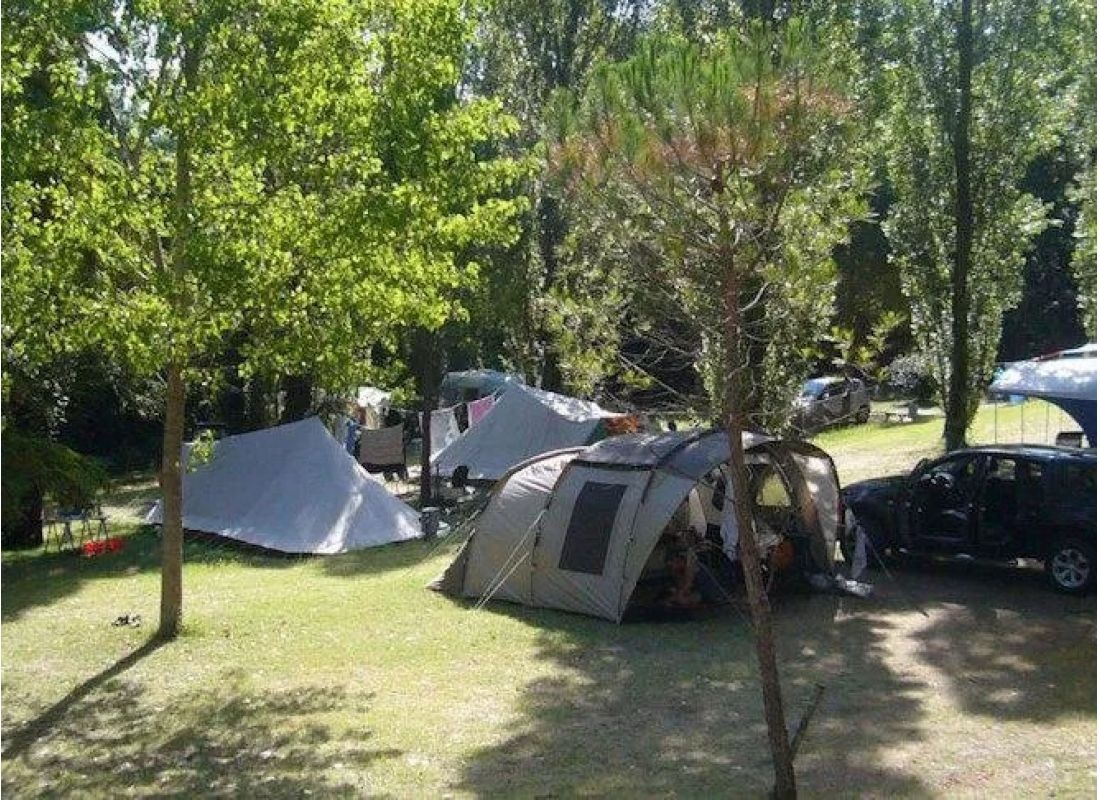 Camping de Graniers — Camping in Monoblet