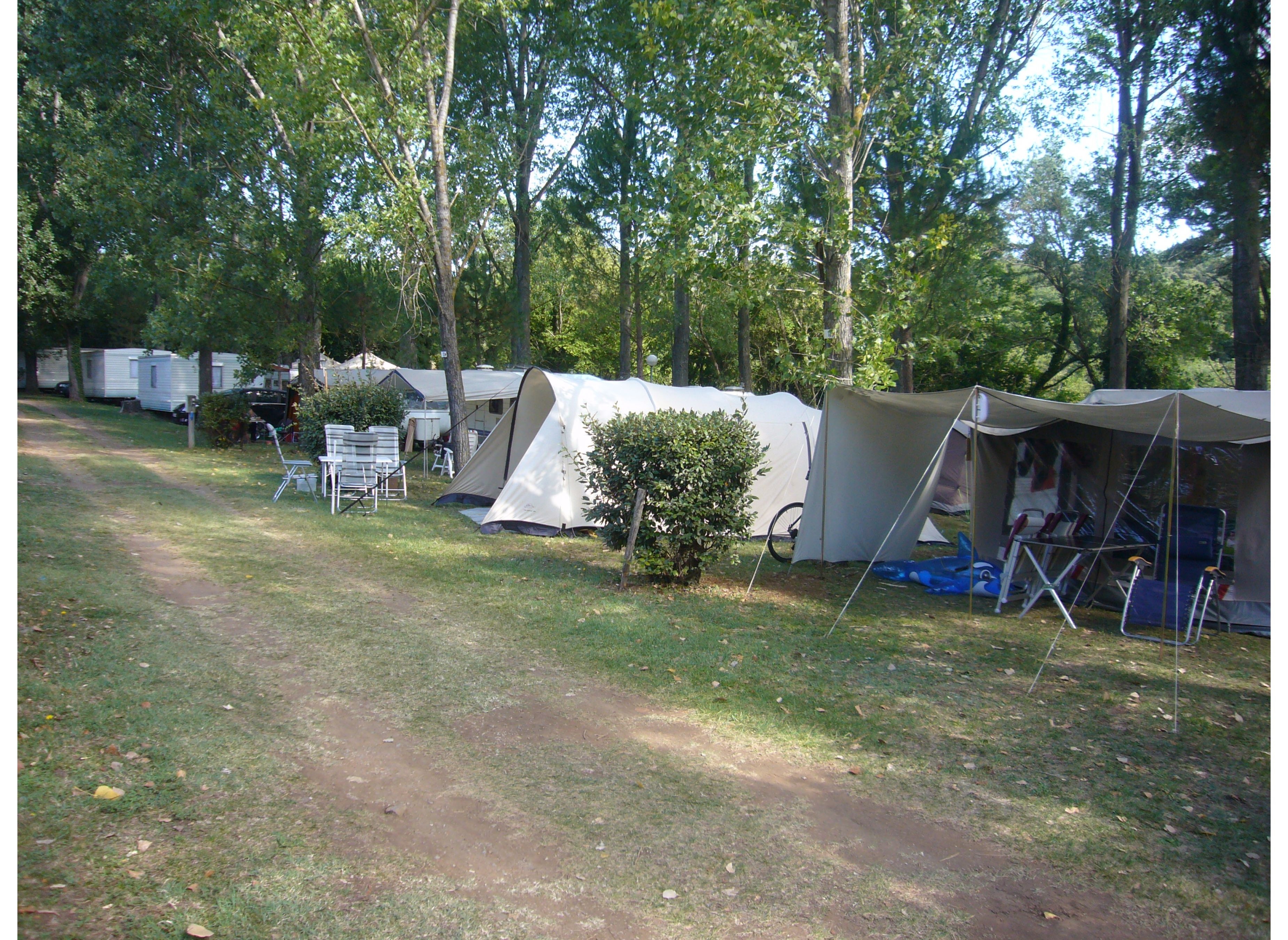 Camping de Graniers — Kemp in Monoblet
