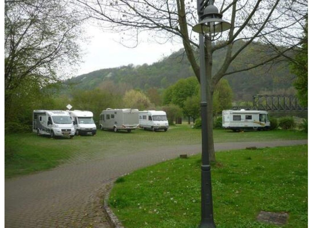 Parking — Sp. parking dla kamperów in Bodenwerder