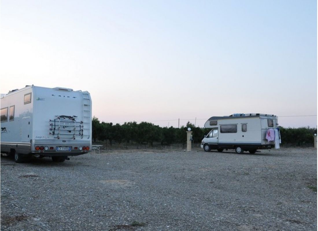 Agriturismo Agata — Sp. parking dla kamperów in Scanzano Jonico