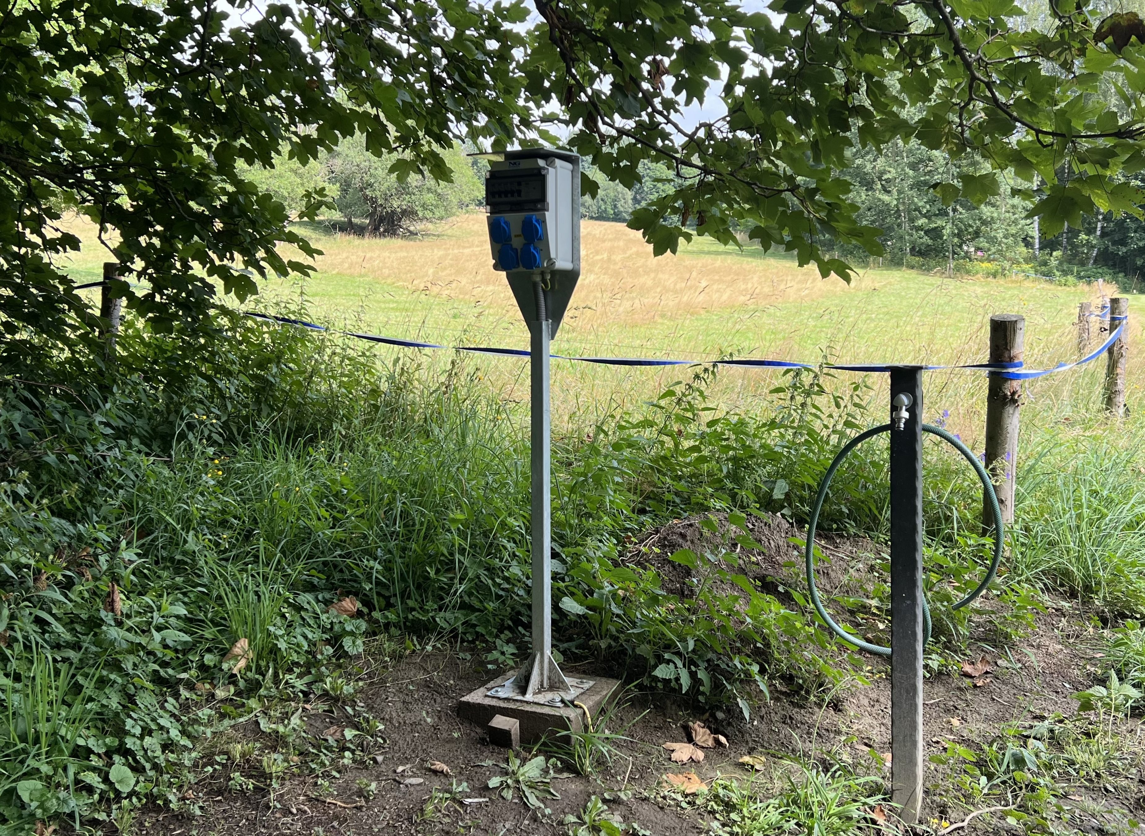 U Rybníka / In der Nähe des Teiches — Sp. parking dla kamperów in Sedloňov