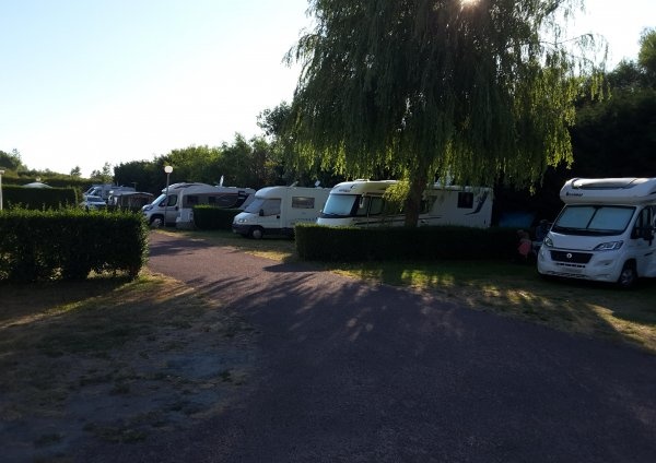 Stellplatz Agon-Coutainville — Area Autocaravanas in Agon-Coutainville