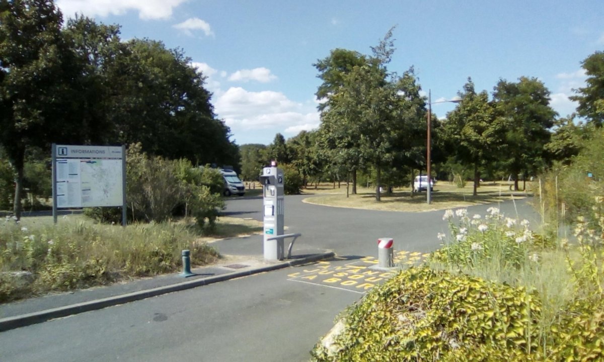 Stellplatz Avoine — Area Autocaravanas in Avoine