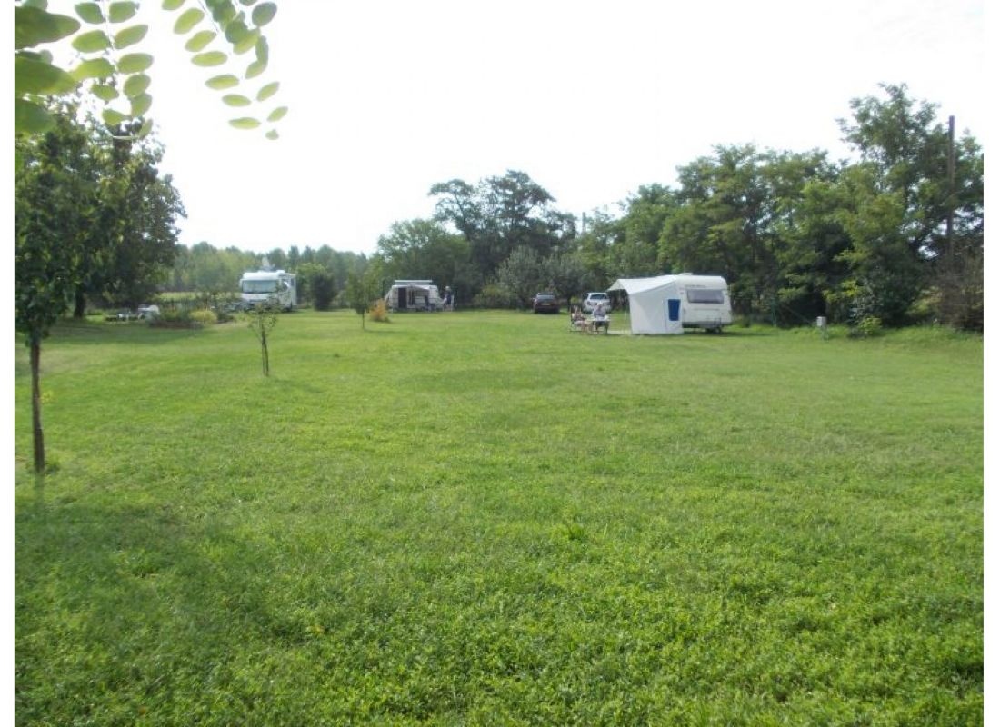 Camping Fantázia Tanya — 露营地 in Szentkirály
