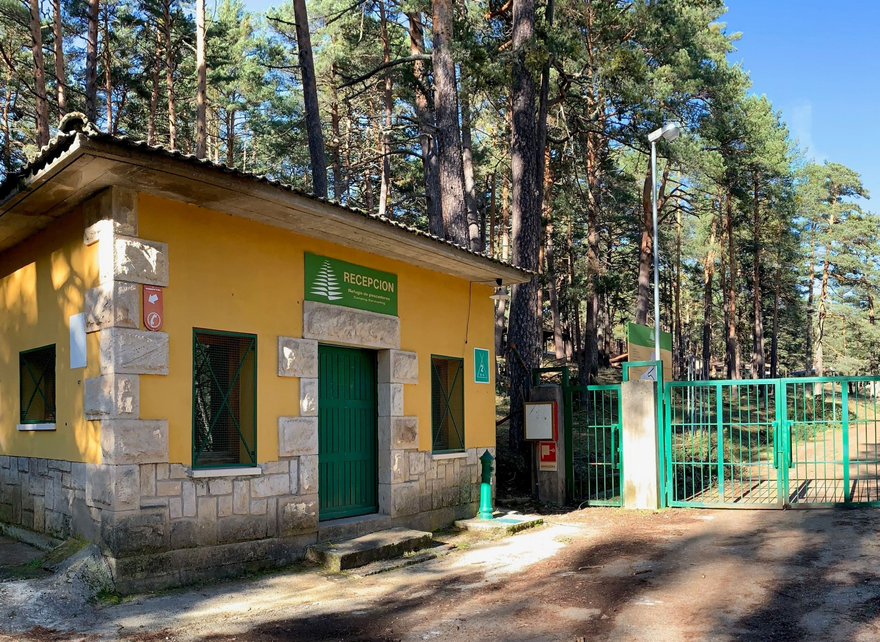 Camping Refugio de Pescadores — Kemp in Covaleda