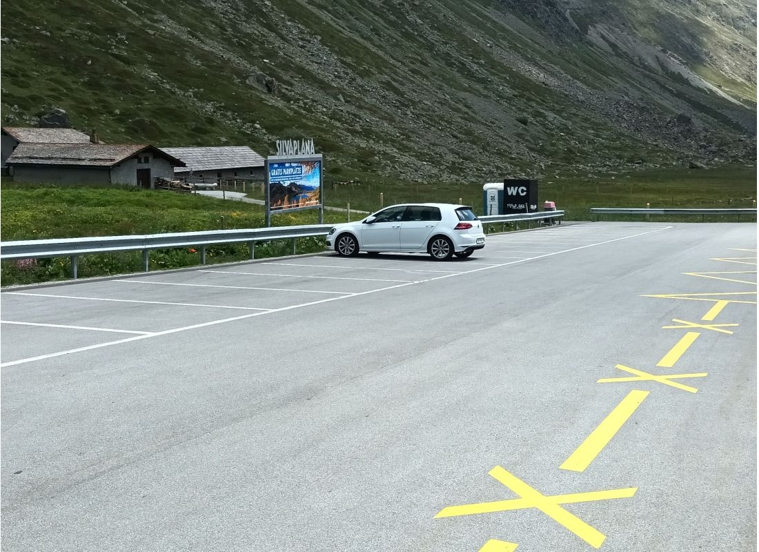 Parkplatz Via dal Güglia — Aire camping car in Silvaplana