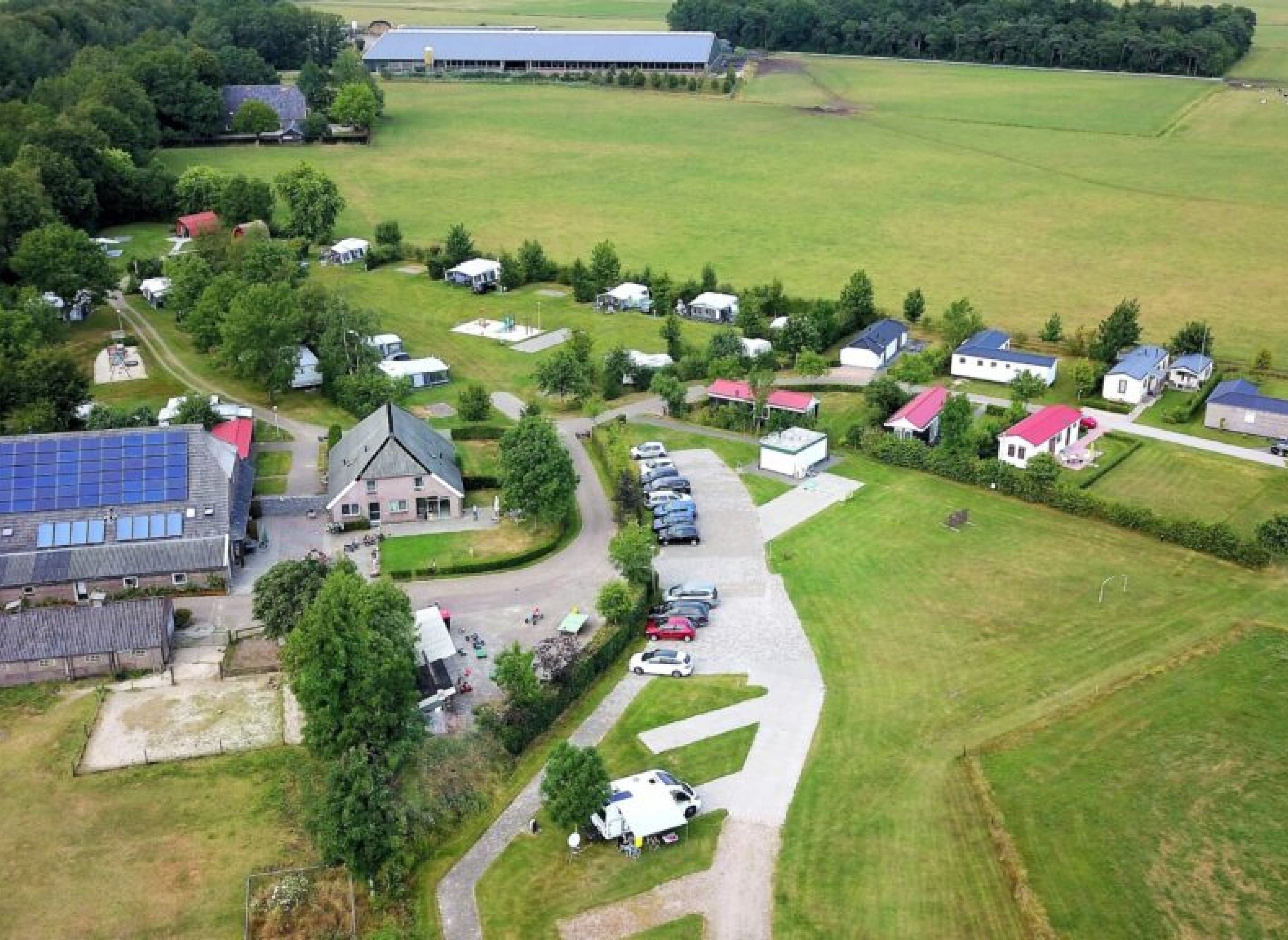 Camping De Stal — Kemping in Drijber