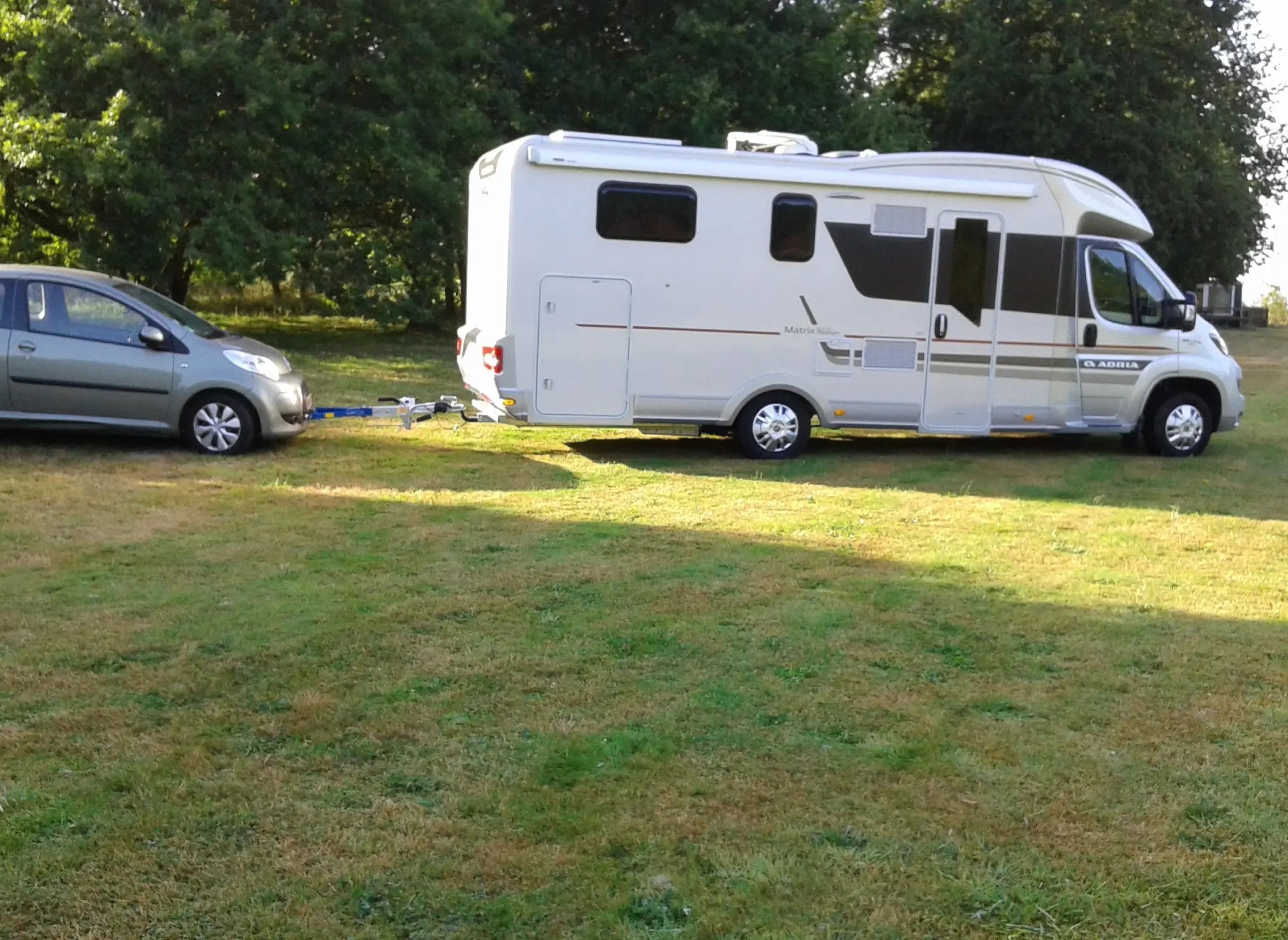 La noue des aiguillons — Ställplats in Miniac-Morvan