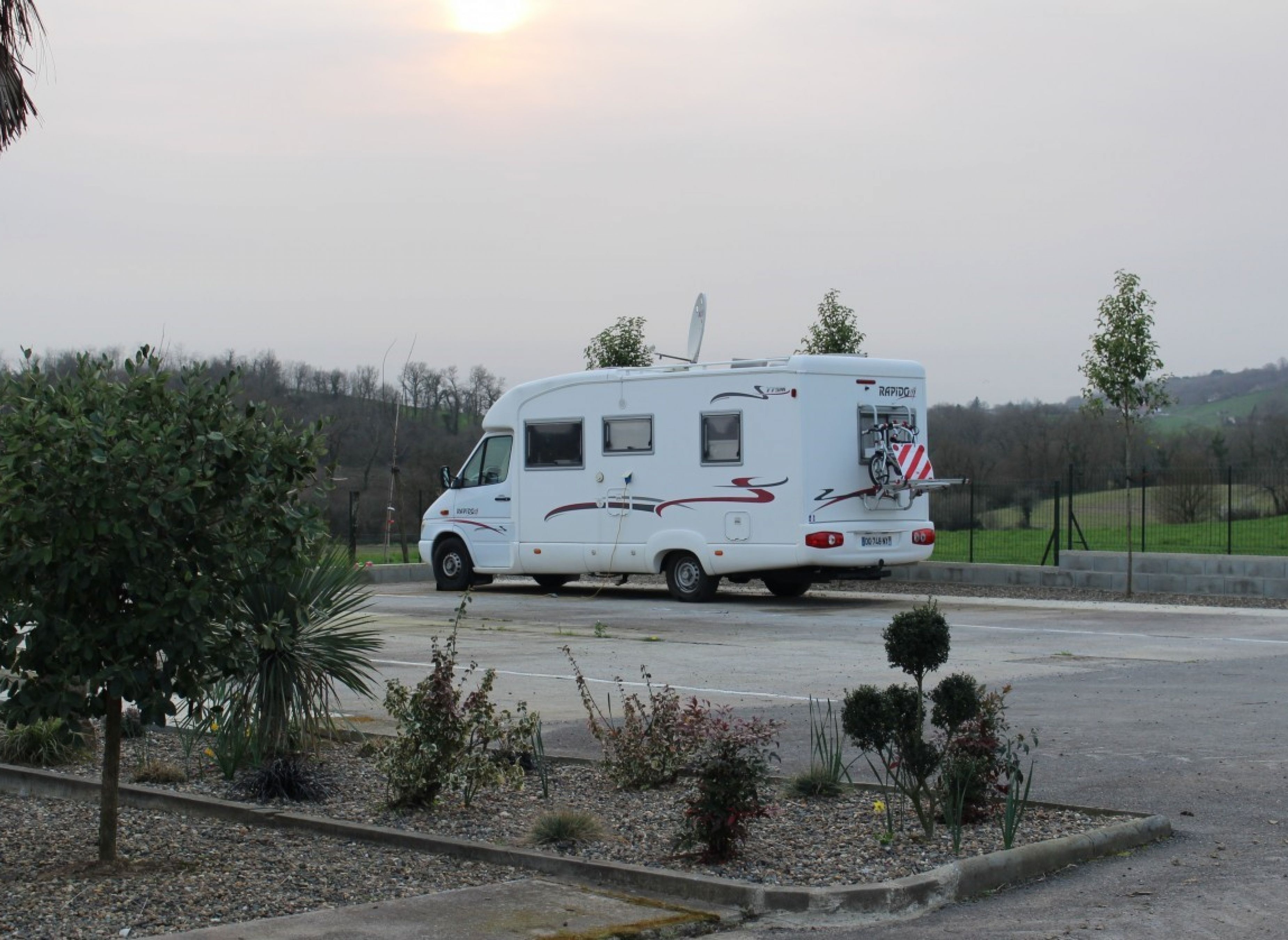 ferme jouantho — Campervan Site in Bergouey-Viellenave