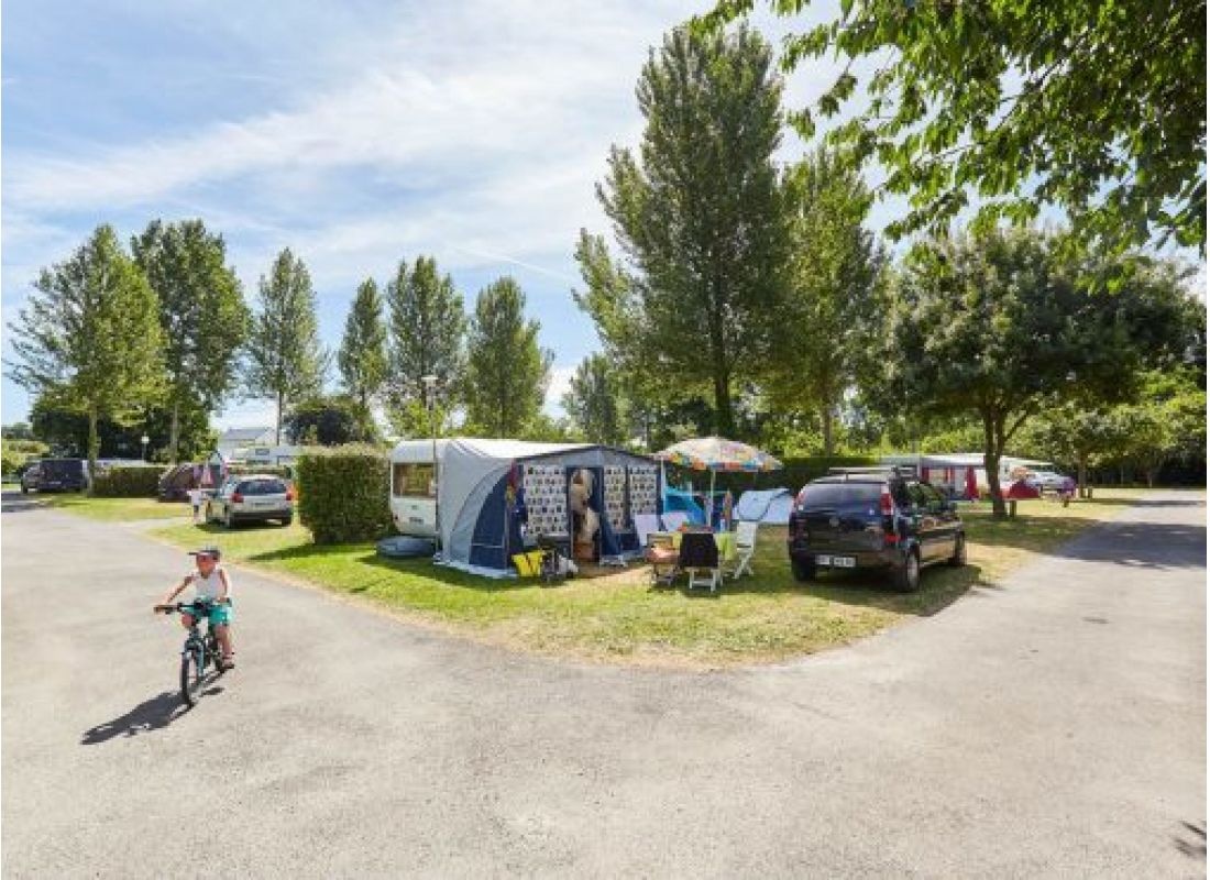 Emplacement — Karavan Sitesi in Cancale