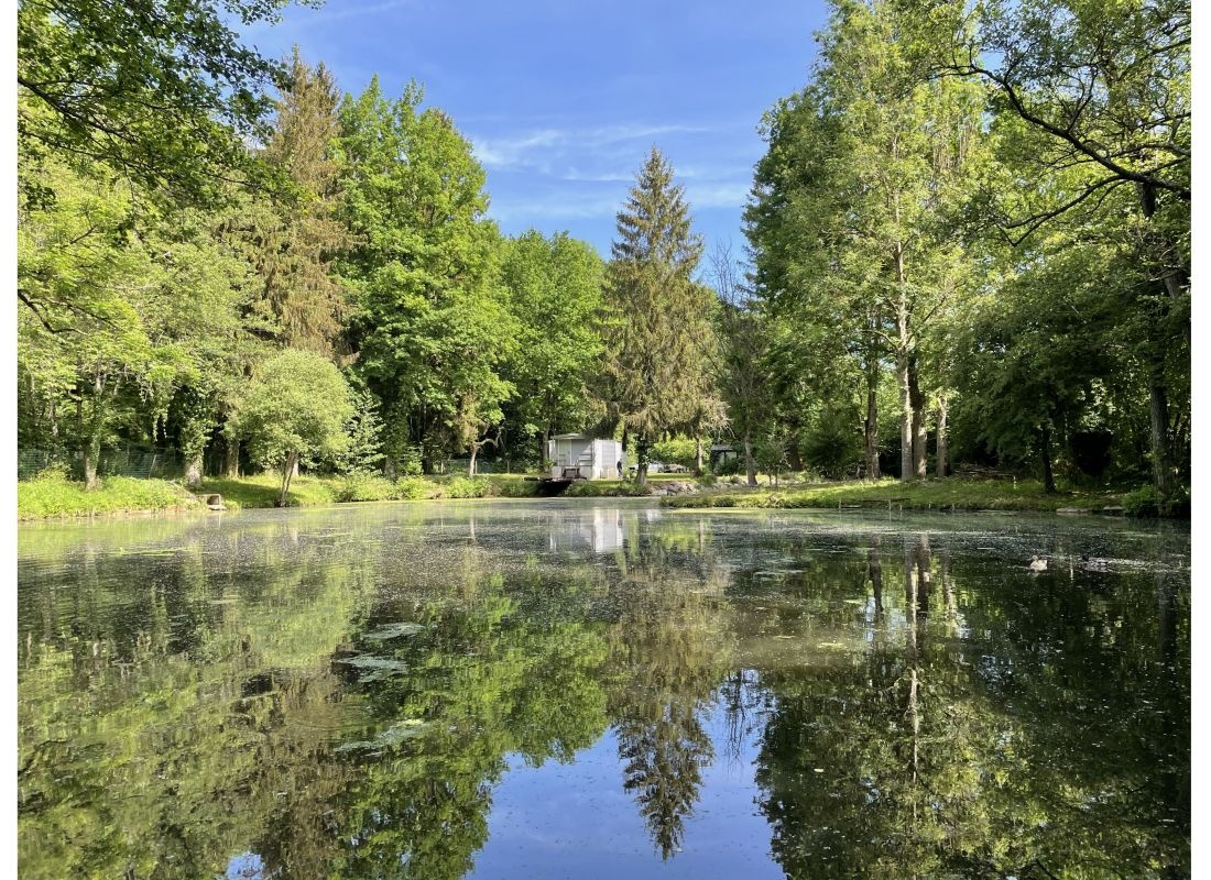 Le trou race — Stellplatz in Vadencourt