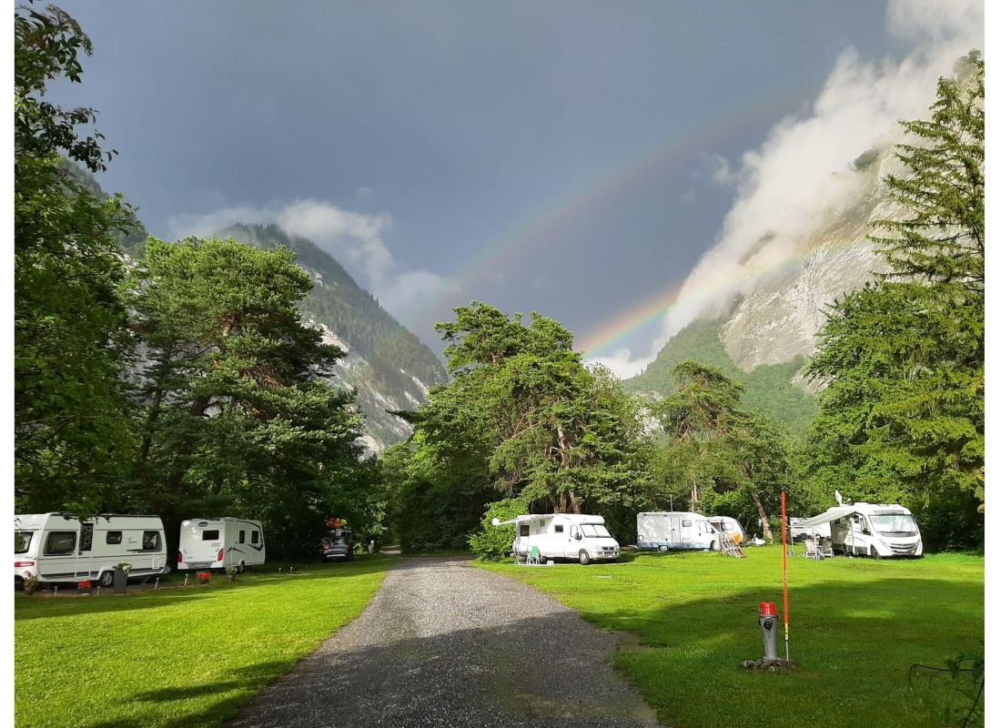 Waldcamping.ch (Stop & Go Angebot täglich 18h-9h) — Campingplass in Landquart