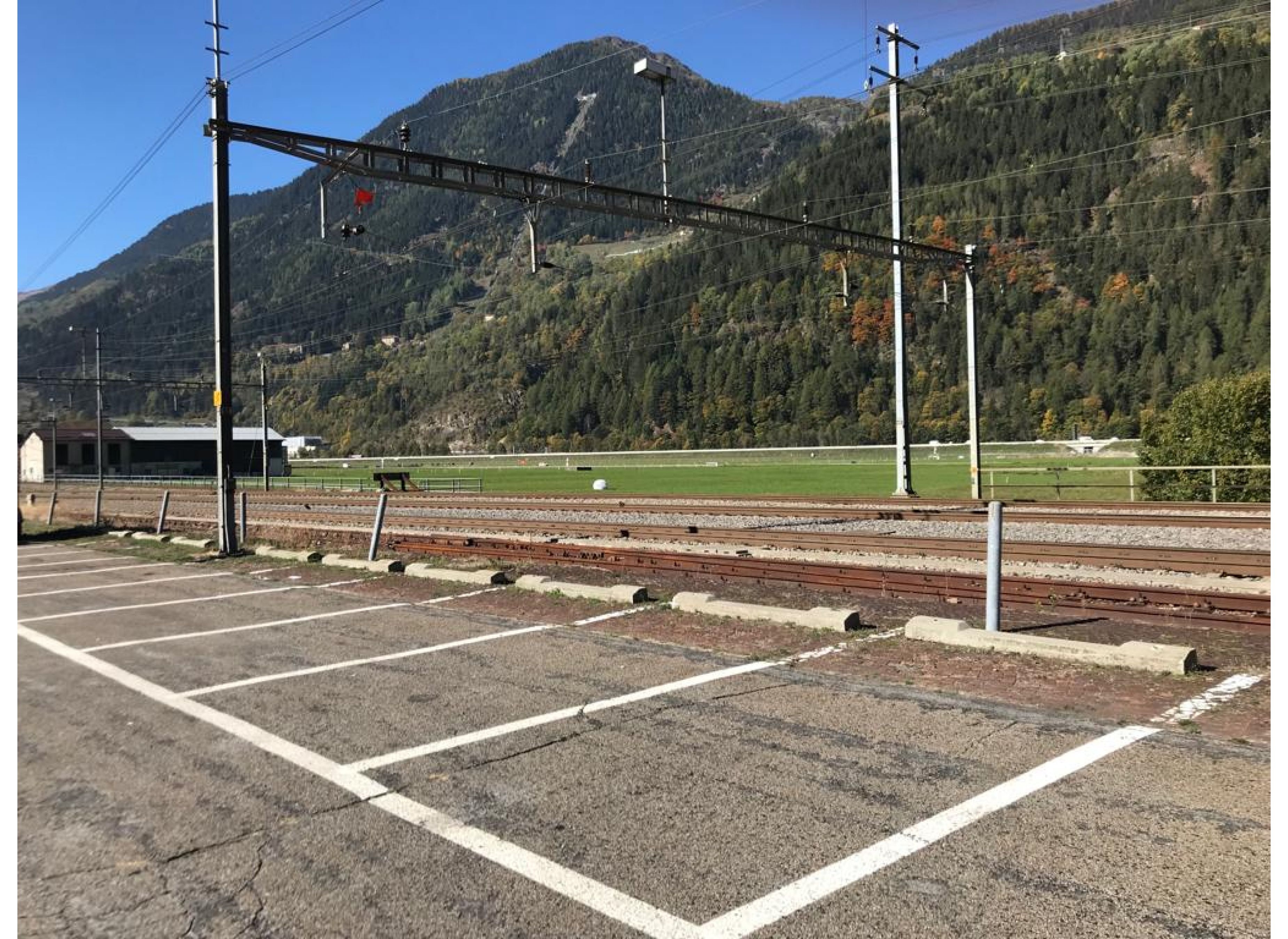 Centro alla Stazione, CH 6775 Ambrì — Karavan Sitesi in Quinto