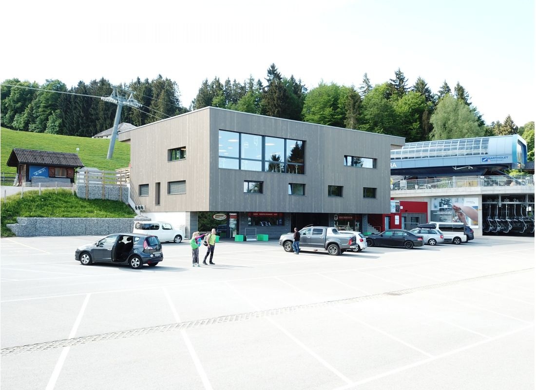 SRM La Berra SA — Campervan Site in La Roche