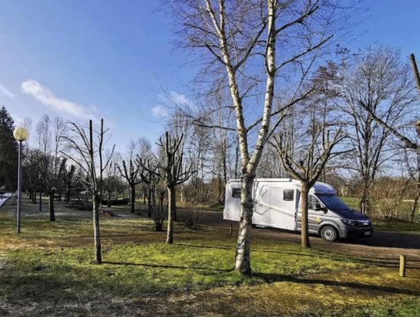 Stellplatz Bologne — Photo 3