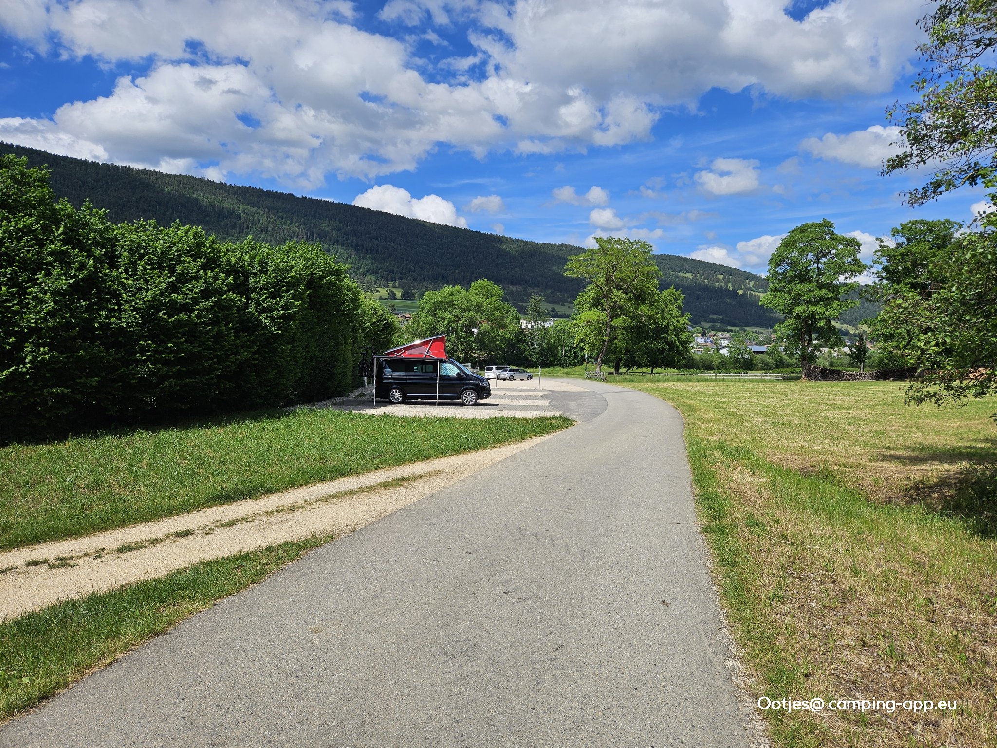 La Courtine — Aire camping car in Corgémont