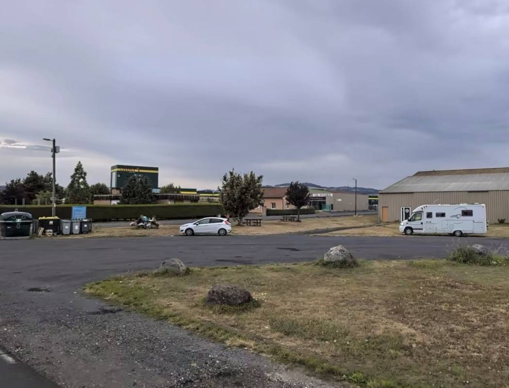 WoMo Stellplatz Chaspuzac — Ställplats in Chaspuzac