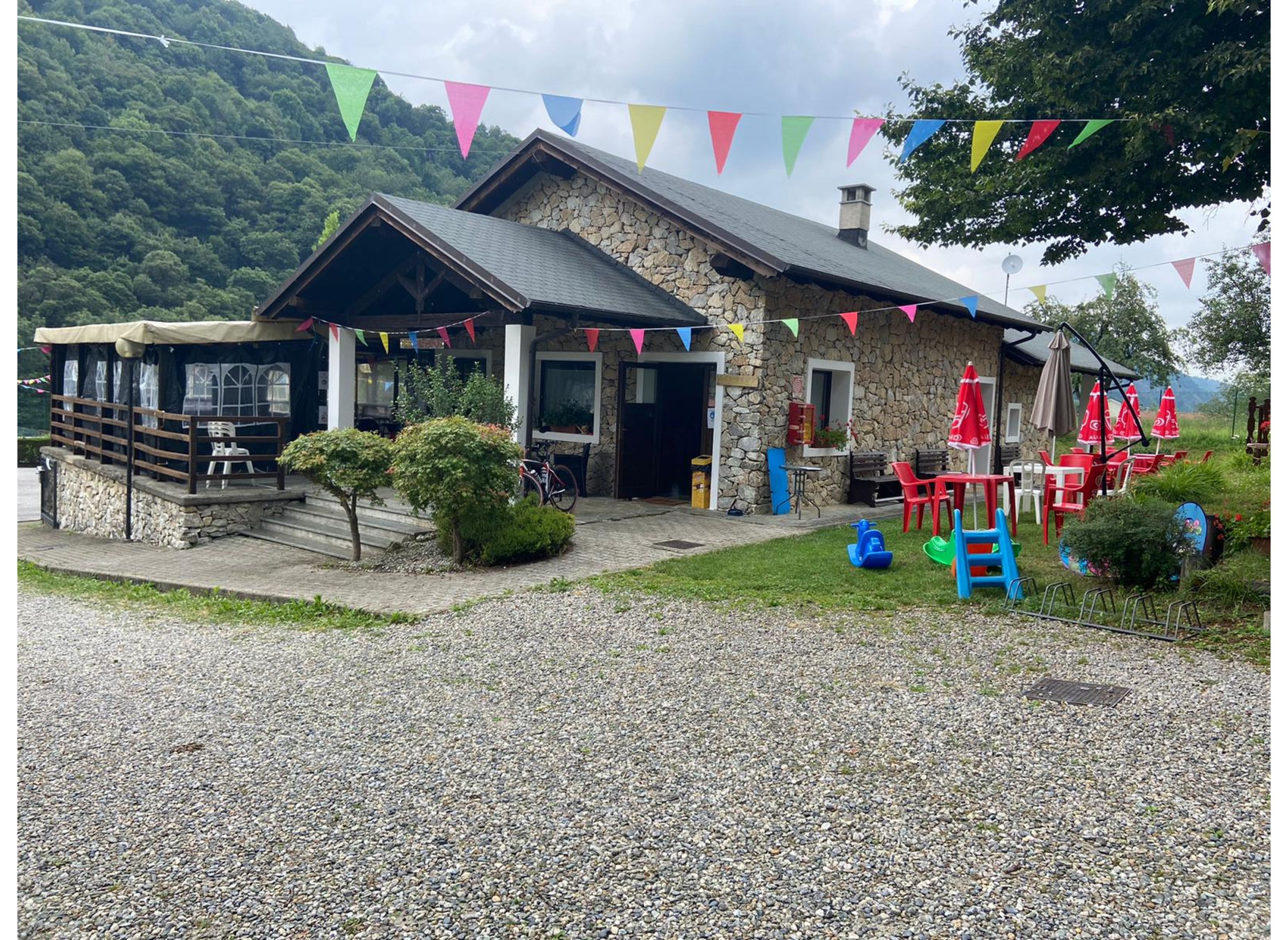 Roccastella — Camperplaats in Monterosso Grana