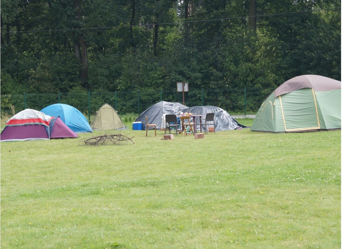 Camping NaszaPolana Pieskowa Skała i Ojców — Area Autocaravanas in Sułoszowa