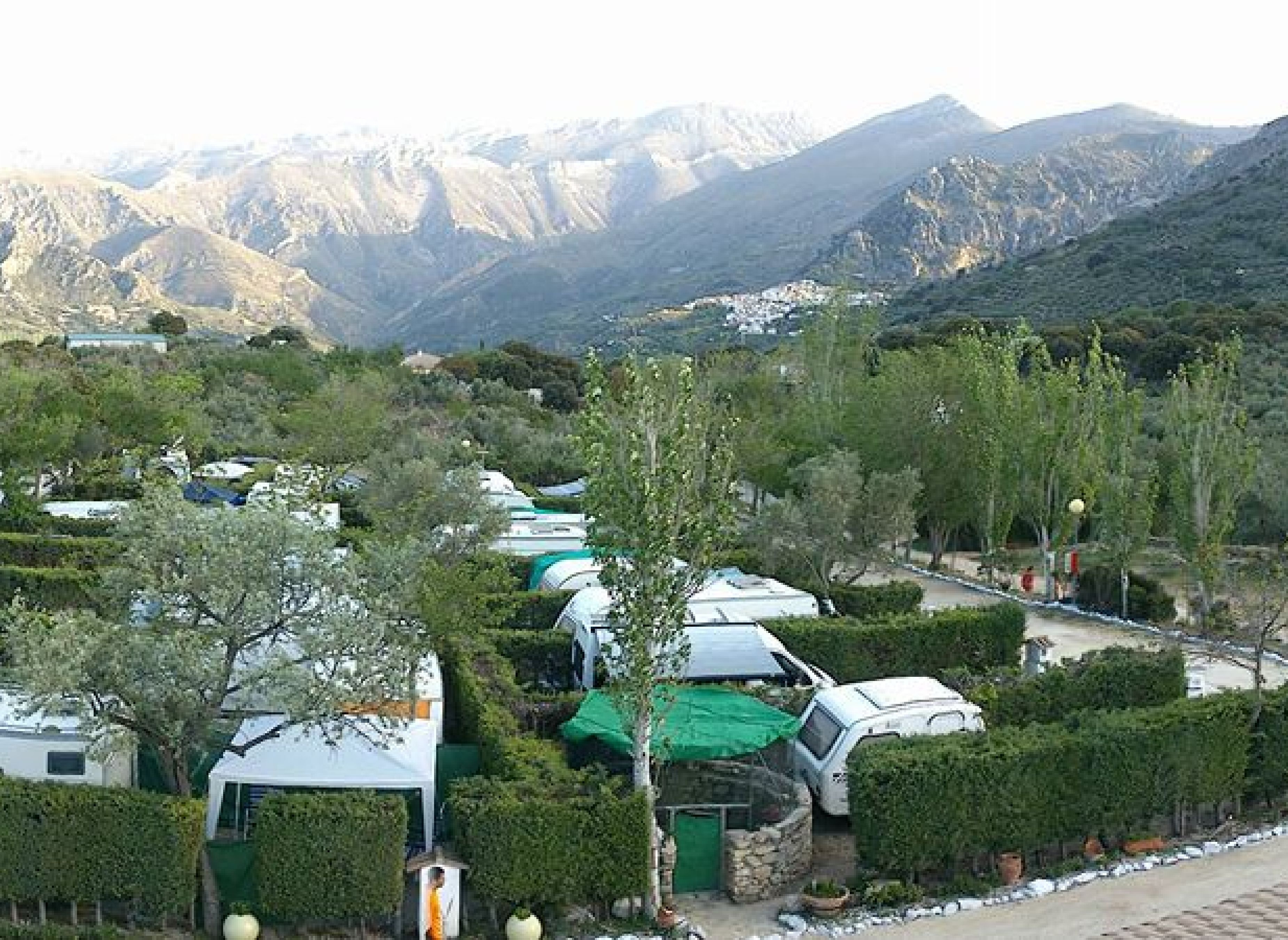 Camping el Cantonet — Kamp yeri in El Hútar
