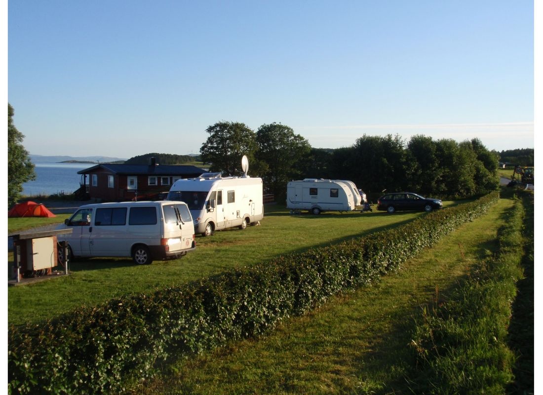 Kvisterø Fjordcamping — Area da campeggio in Fjær