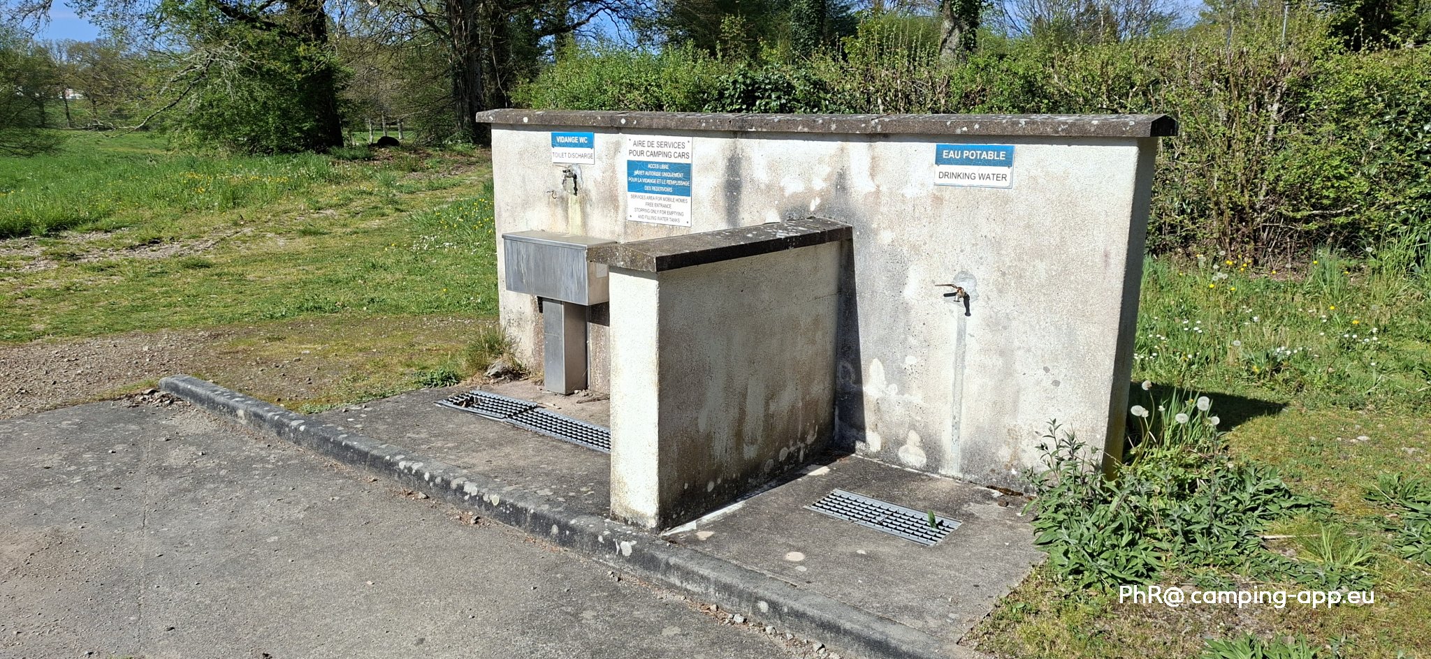 Stellplatz Saint-Dizier-Leyrenne — Photo 3