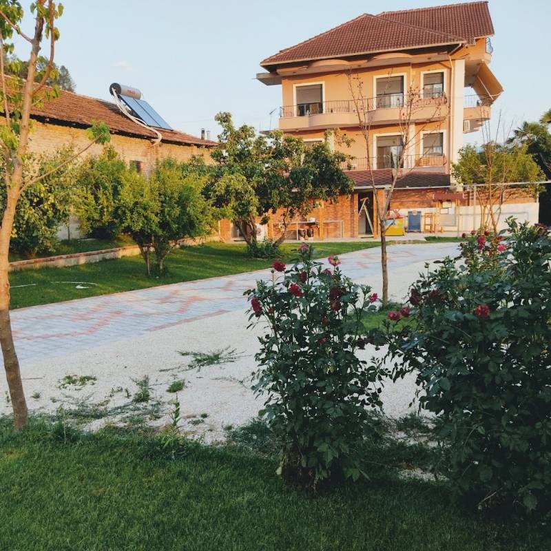 Camping Gjirokaster — Campingplass in Bashkia Gjirokastër