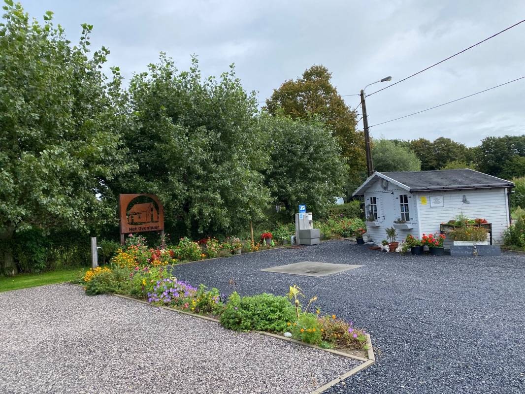 Het Ovenbuur — Campervan Site in Tielt