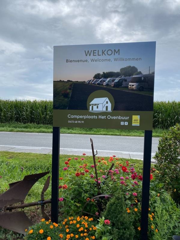 Het Ovenbuur — Stellplatz in Tielt