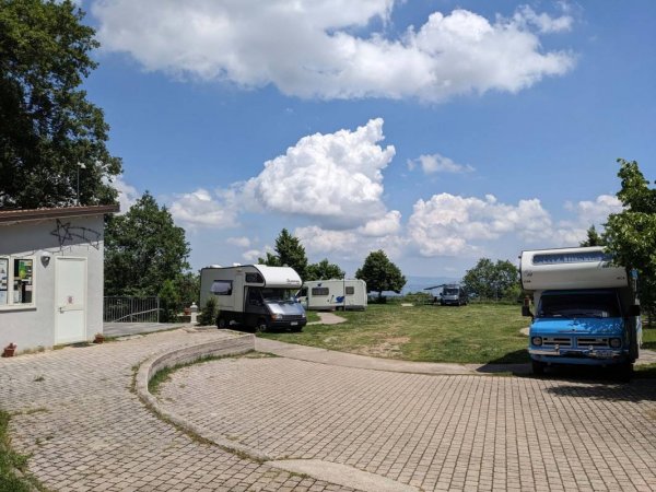 Area Sosta Camper Fardella — Fotografie 6