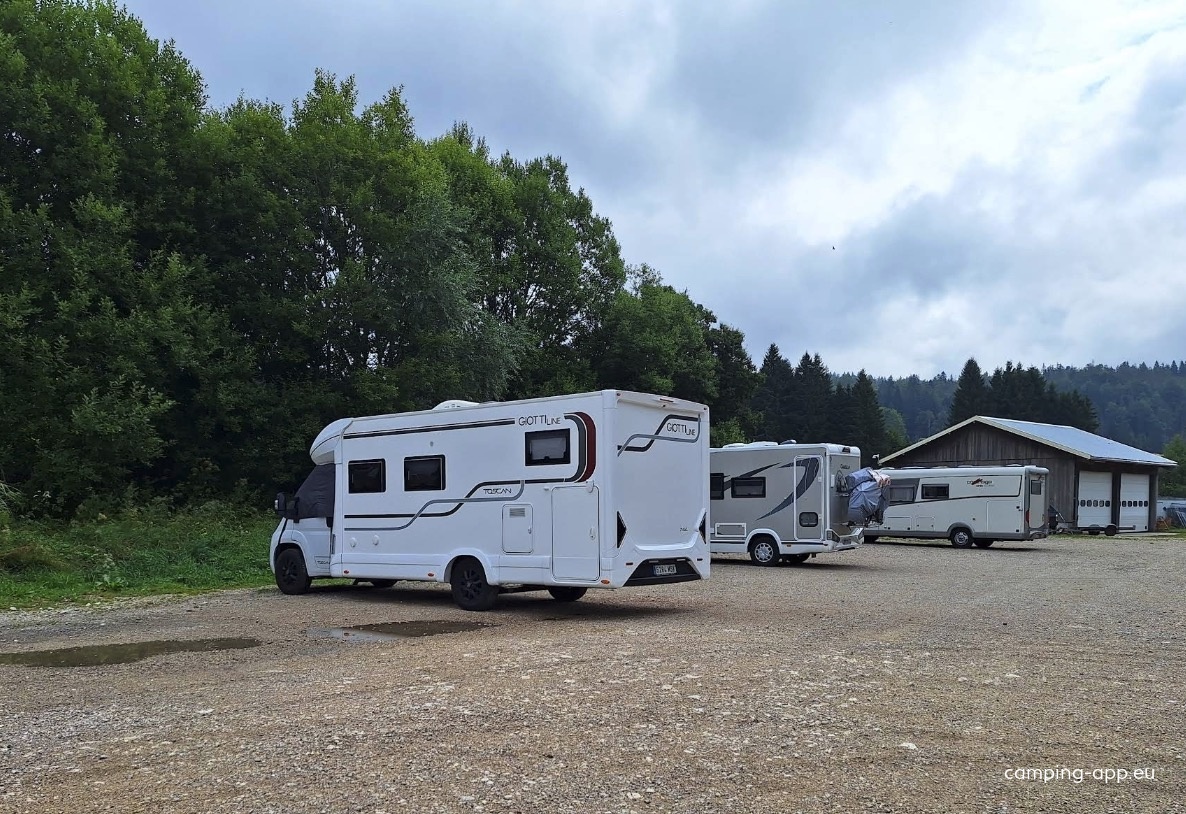 Stellplatz La Pesse — Місце для кемперів in La Pesse
