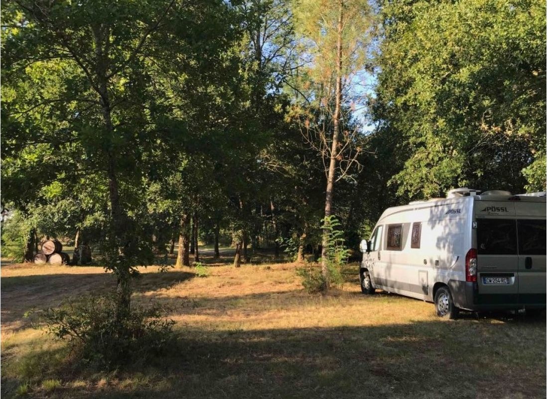 Au fil de l'eau — Camperplaats in Saint-Symphorien