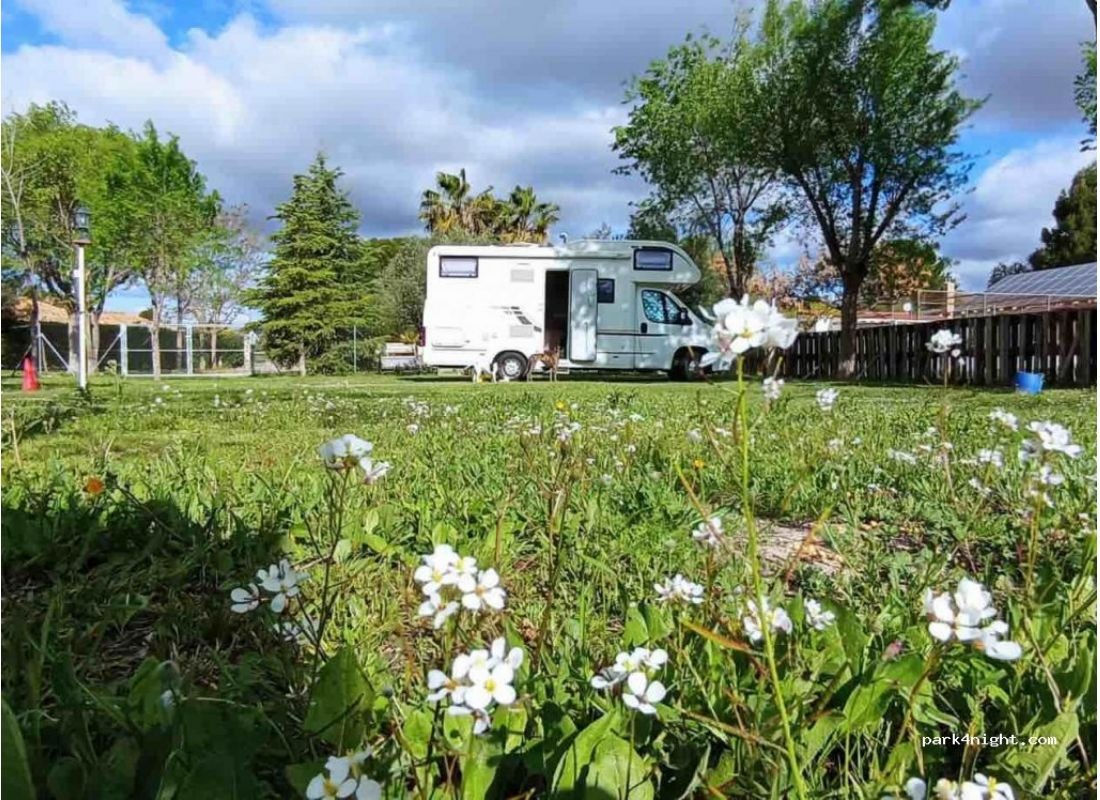 Caravanas Navalon — Camperplads in Saix