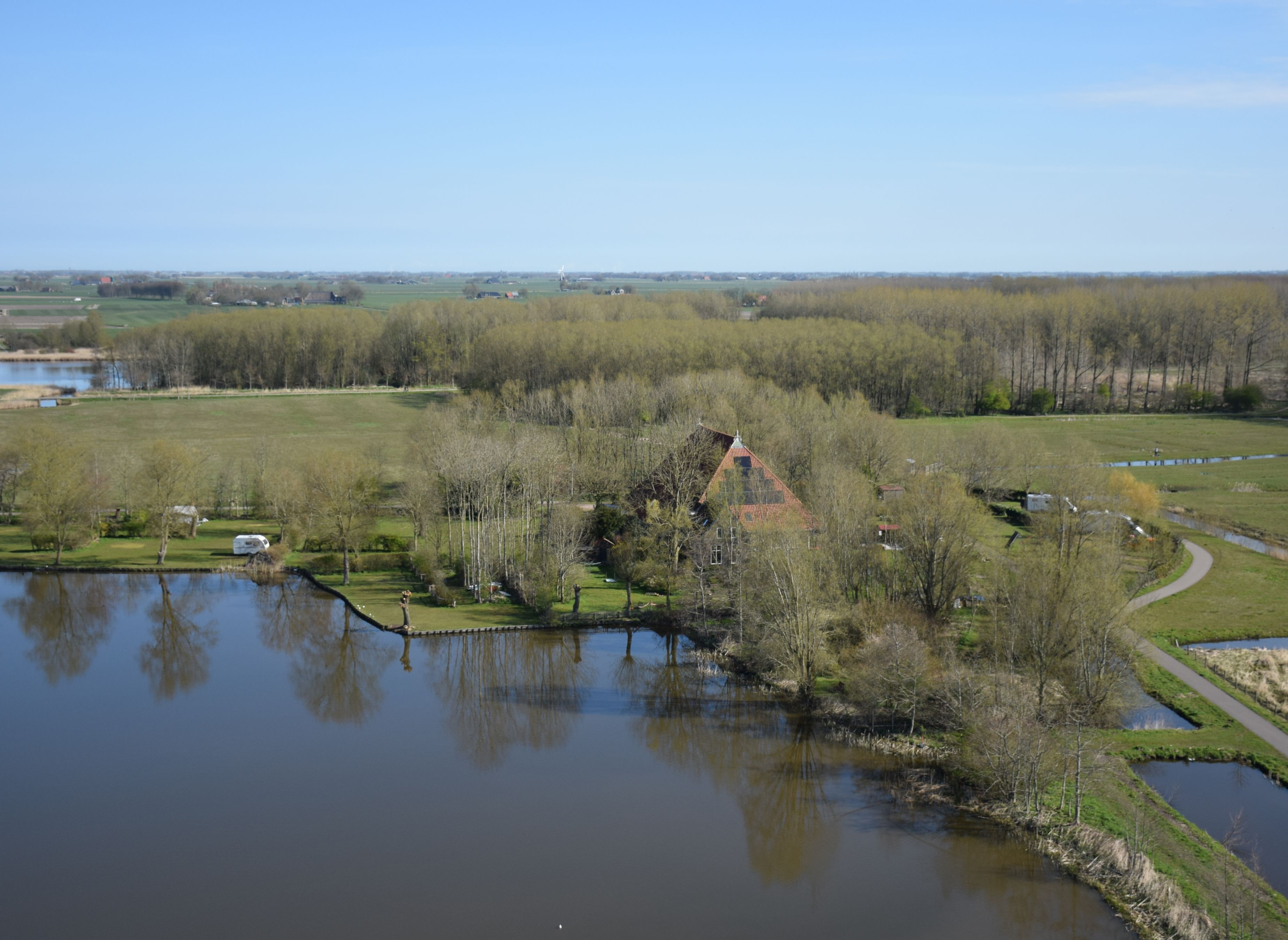 Camping Taniaburg — Campingplatz in Leeuwarden