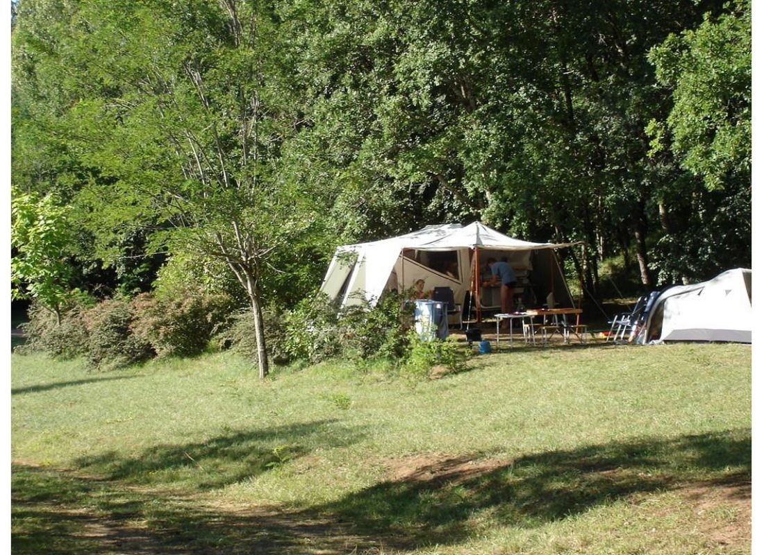 Camping Nature Le Valenty — Місце для кемперів in Soturac