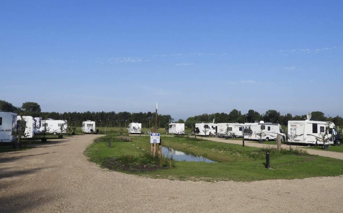 Camperpark de Bloesem — Campervan Site in Oudelande
