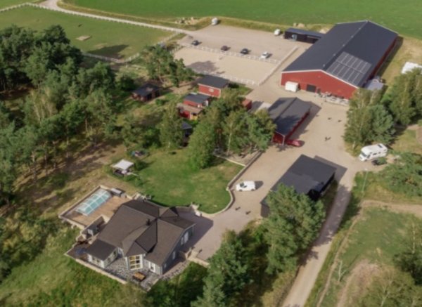 Stall Colombine — Photo 5