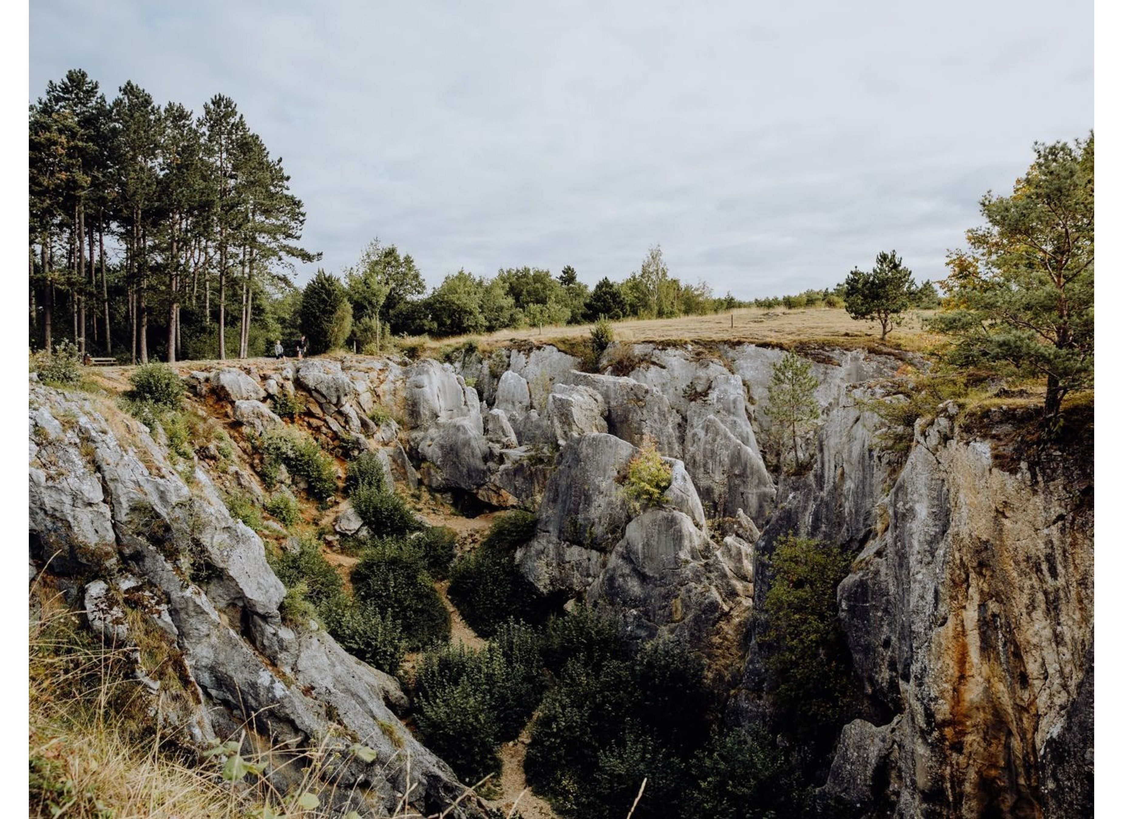 Jours et Nuits en villégiature — Stellplatz in Viroinval
