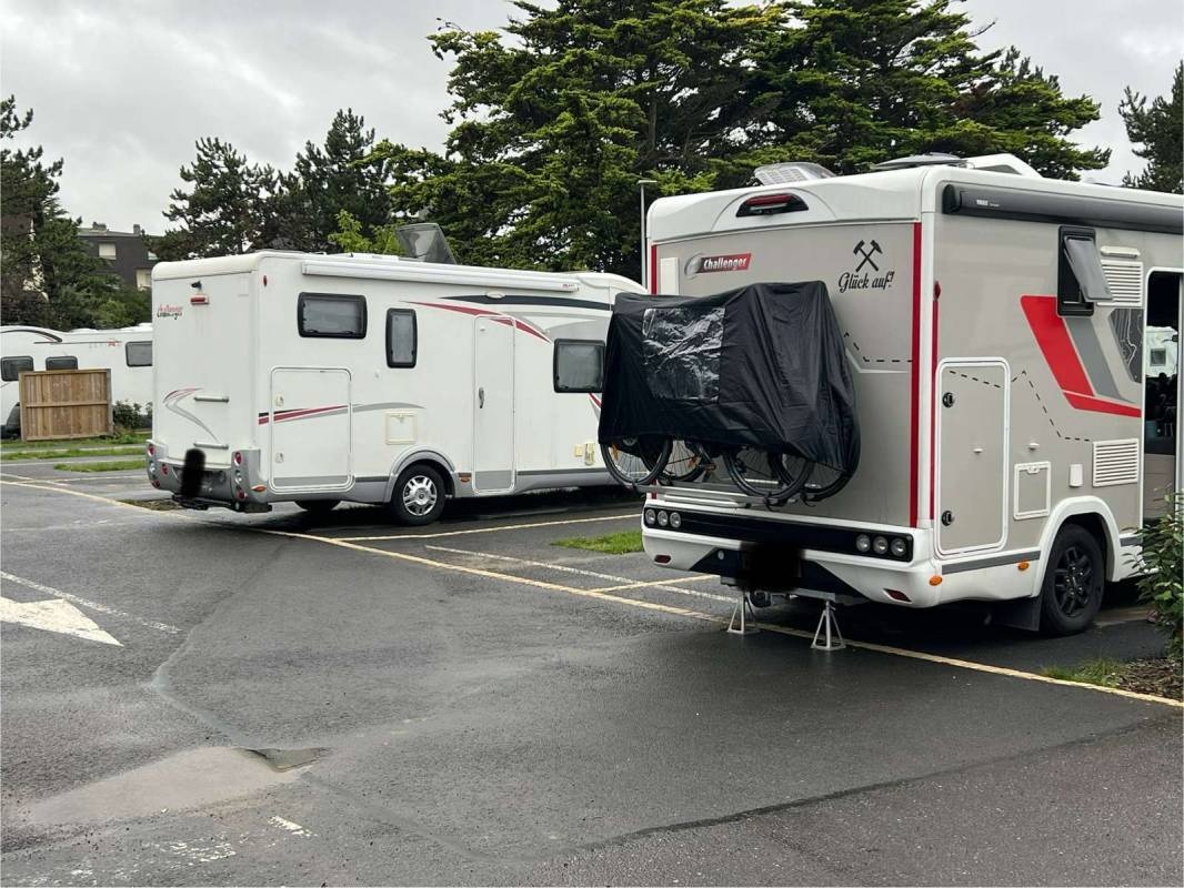 Stellplatz Ouistreham — Karavan Sitesi in 