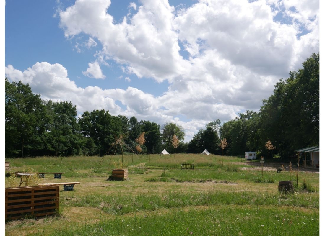 BRUT NATURE — Sítio de acampamento in La Chapelle-Saint-Sauveur