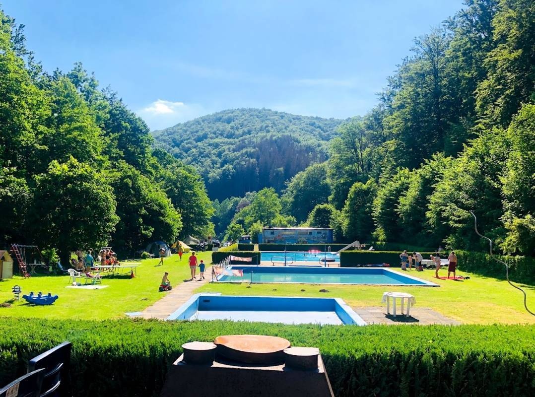 Campingplatz & Waldschwimmbad Lonau — Kamp yeri in Herzberg am Harz