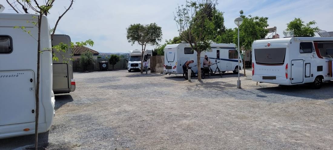 Area Camper Granada — Camperplads in Cájar