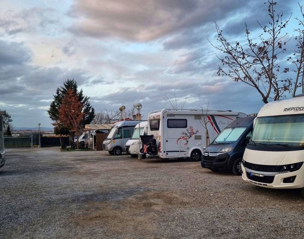 Aera Camper Granada — Area Autocaravanas in Cájar