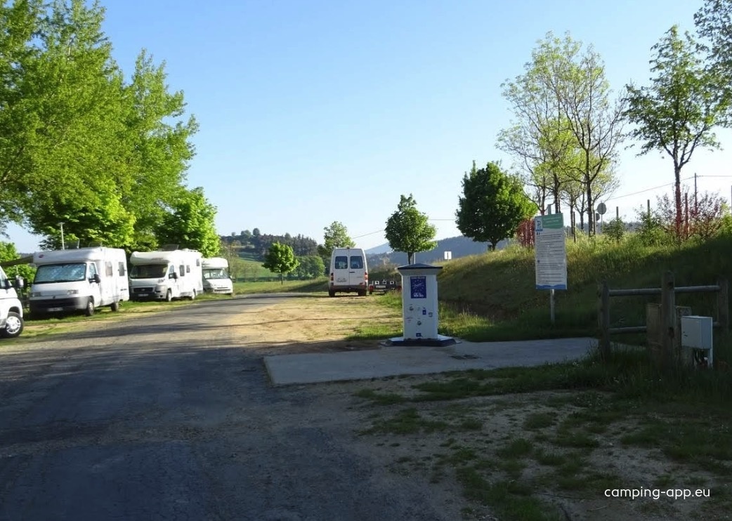 Stellplatz Lac de Naussac — Campervan Site in Langogne