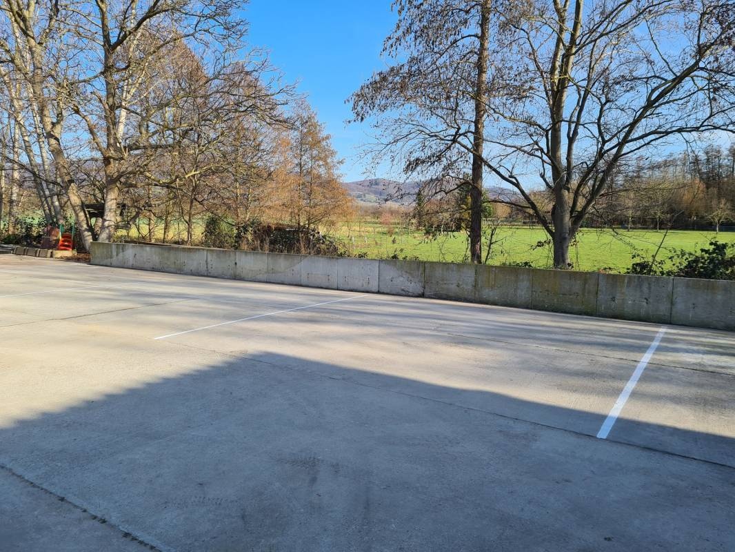 Privater ruhiger Stellplatz Nähe BAB 5 Zwingenberg-Rodau — Aire camping car in Zwingenberg