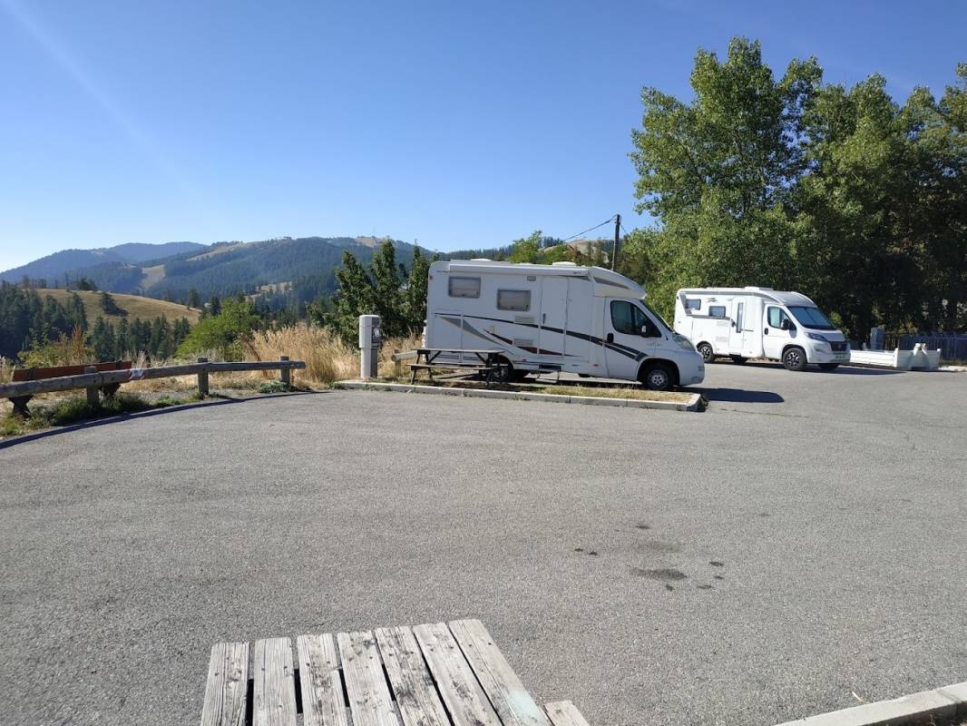 Stellplatz Valberg le Lagopède — Camperplads in Valberg