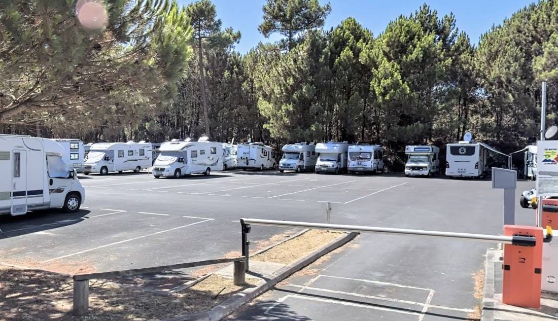 Stellplatz Du Corsaire — Area Autocaravanas in Les Mathes